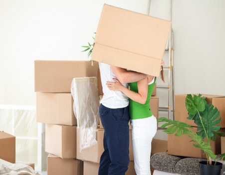 Variety of moving truck sizes available in Edgware
